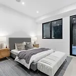 Pearlbay
