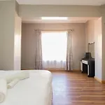 Eldon Apartments & Suites