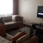 Daphton Apartments