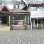West Park Hotel