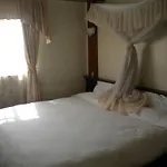 Blue Hut Hotel
