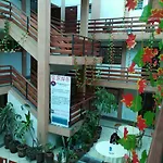 Golden Moon Star Hotel