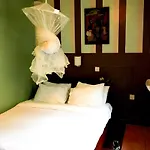 Amani Gardens Inn