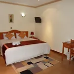 Villa Leone Boutique Hotel