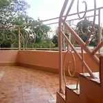 Pinnacle Court Apartments