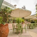 Sagret Hotel Equatorial