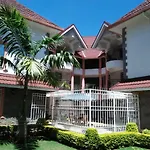 Villa Leone Boutique Hotel