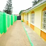 Kenya Inn