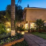 Prideinn Hotel Raphta