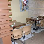 Geed Hotel