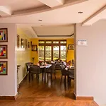Meltonia Luxury Suites