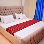 Great House Bnb Near Jkia