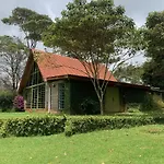Kawamwaki Farm House & Studio