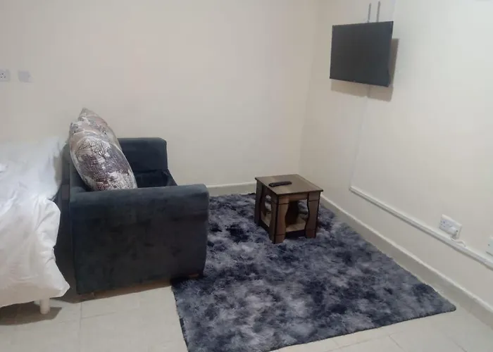 Lux Suites Shooters Apartments Utawala