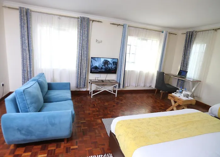 Esao Airport Suites