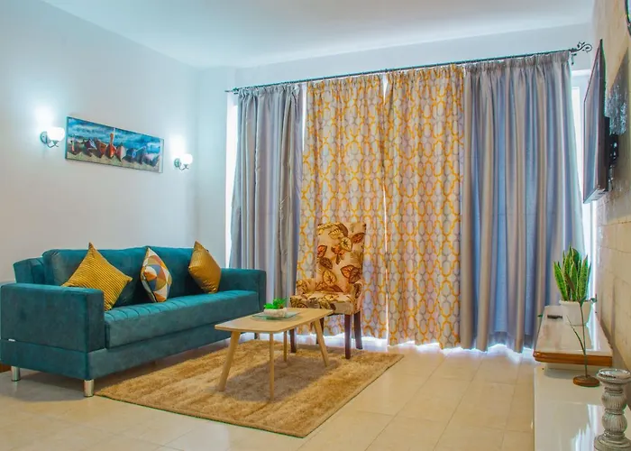 Imagine By Benaa , Elegant 1Br In Kilimani Strong Wifi With Pool
