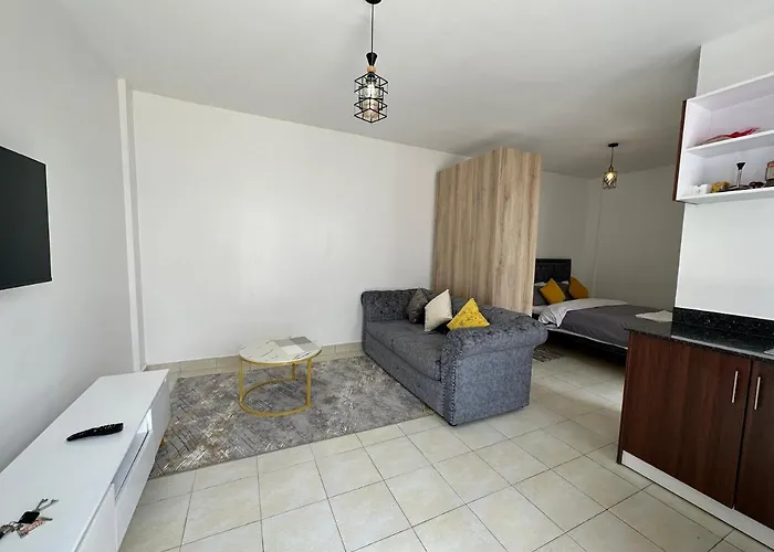 Anmeg Deluxe Rooftop Studio Apartment