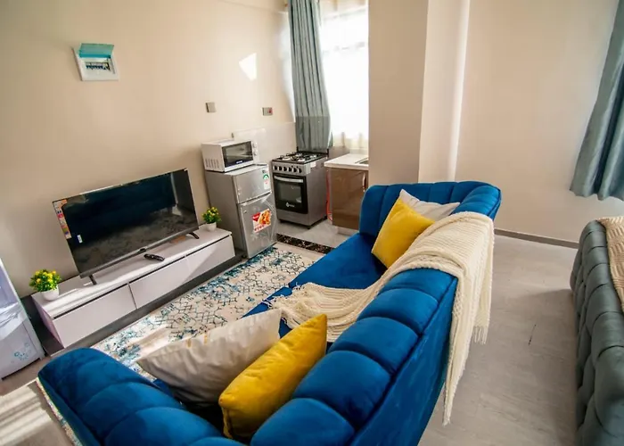Lux Suites Royal Gardens Studio Apartments