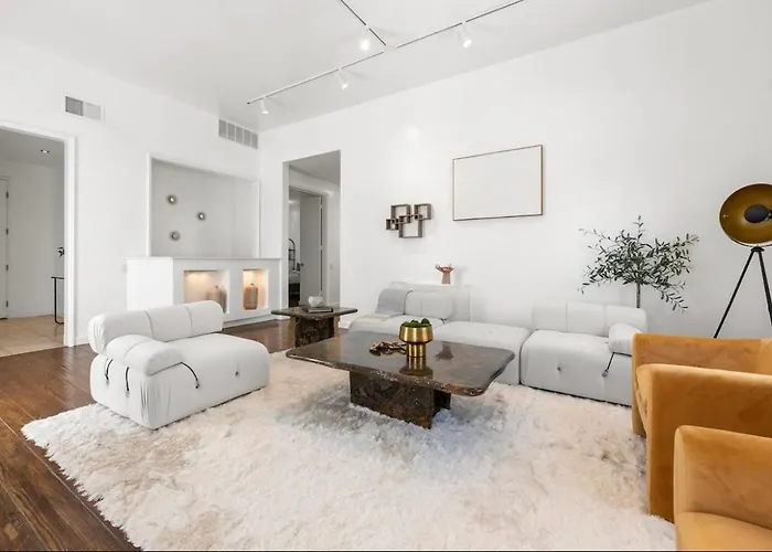 Vesuvio Luxury Home
