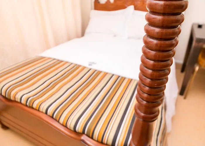 Upperhill Blueberry Hotel