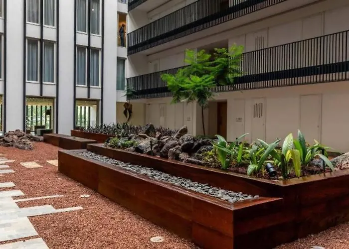 Luxury Modern 3Bdr W/Pool & Gym Ph_A205