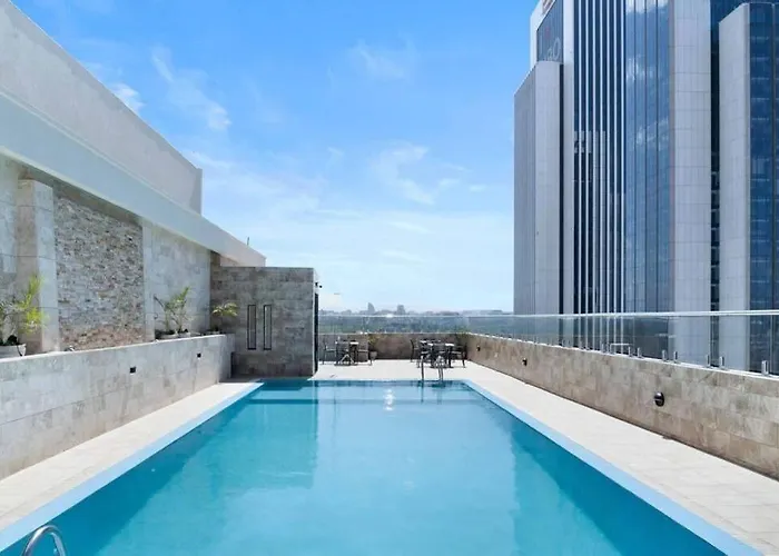 Sunny Modern Apartment Cinnamon Residence