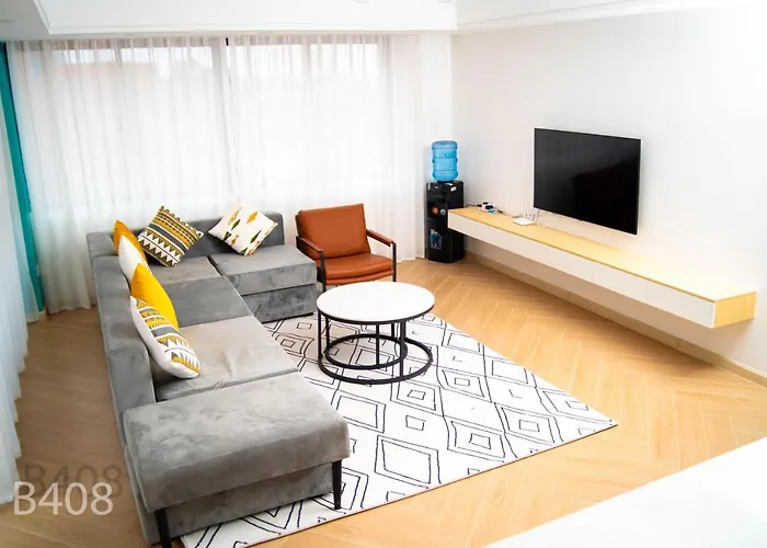 Laurel Living 3-Bedroom Apartment