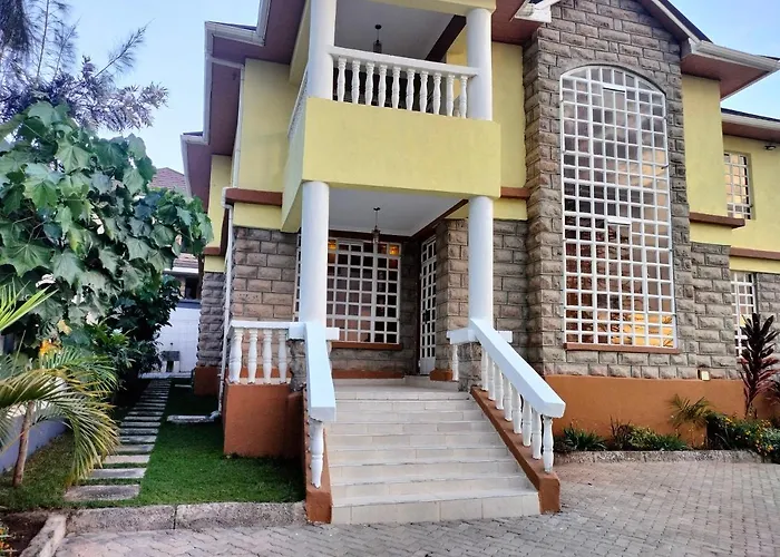 Monisa House