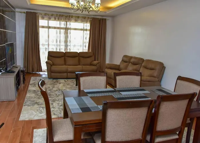 Home Away From Home, Cozy 3 Bedroom Condo