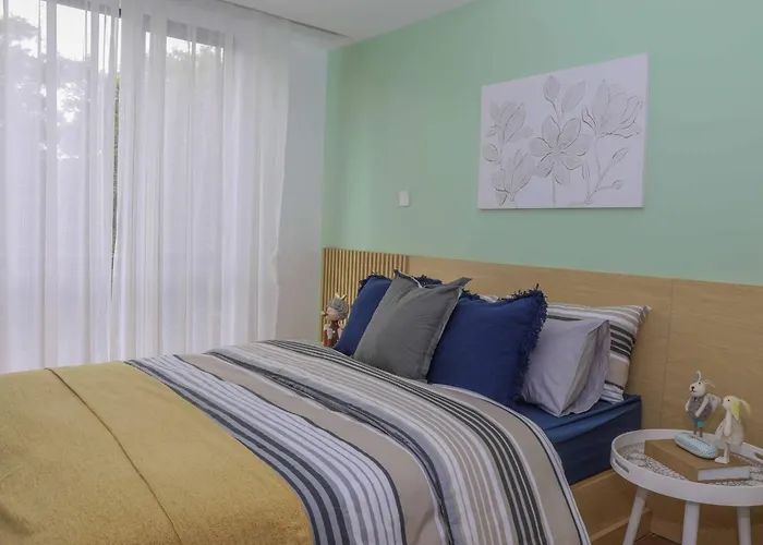 Laurel Hill-Suites