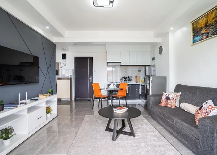 Modern Luxe 1 Bedroom Apartment