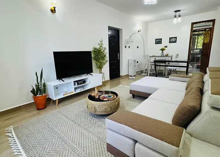 Azania One Bed Apartment Near Westgate And Sarit Malls