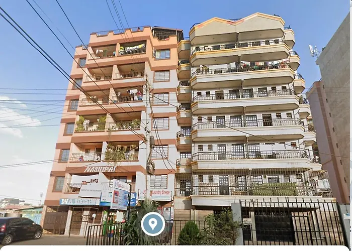 Cozy And Modern 2 Bedroom Mirema