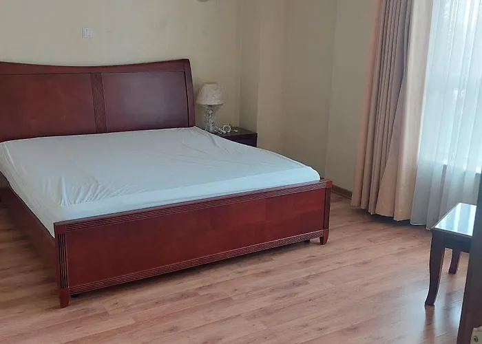 1 West Park Suites