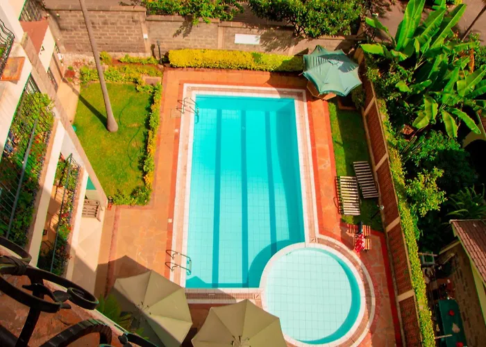Fstar Luxury Penthouse 2 Bedroom Plus Servant Quarter