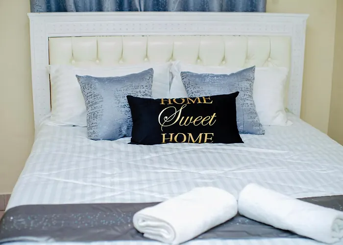 Ivyluxe Homestay South B