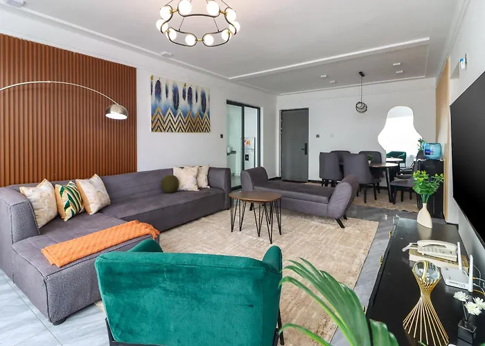 Nyumbani Oasis - Tastefully Furnished Three Bedroom Apartment In Kilimani