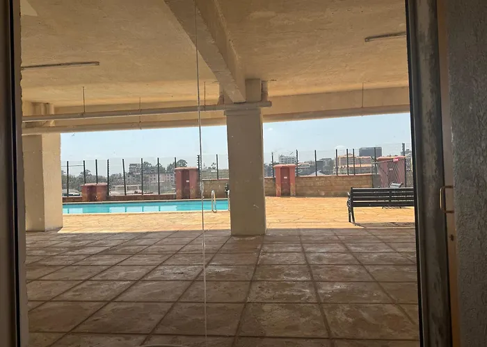 The Glen Apache With A Pool