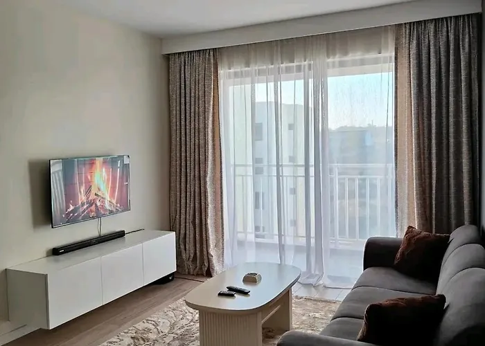 Spacious 1Bedroom Near Junction Mall