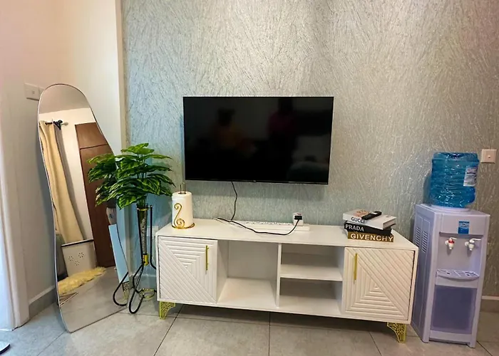 The Cozy Perch Studio At Enkang Apartments