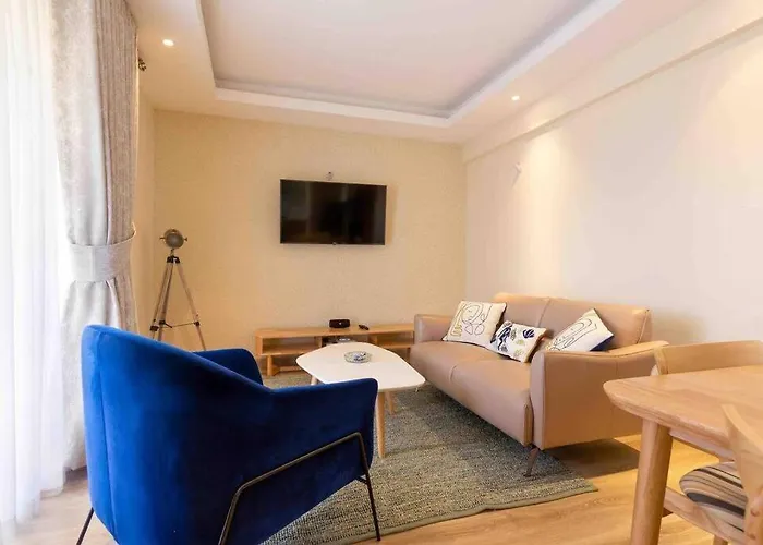 Spacious 2Br Apartment, Moonvalley Dubi Style