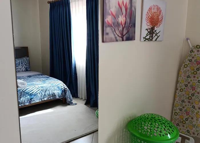 Ruaka Rosslyn Comfort