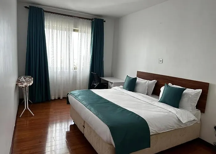 Royal Riverside Apartments