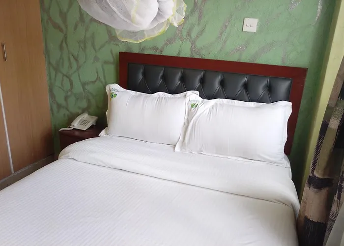 Ash White Hotel