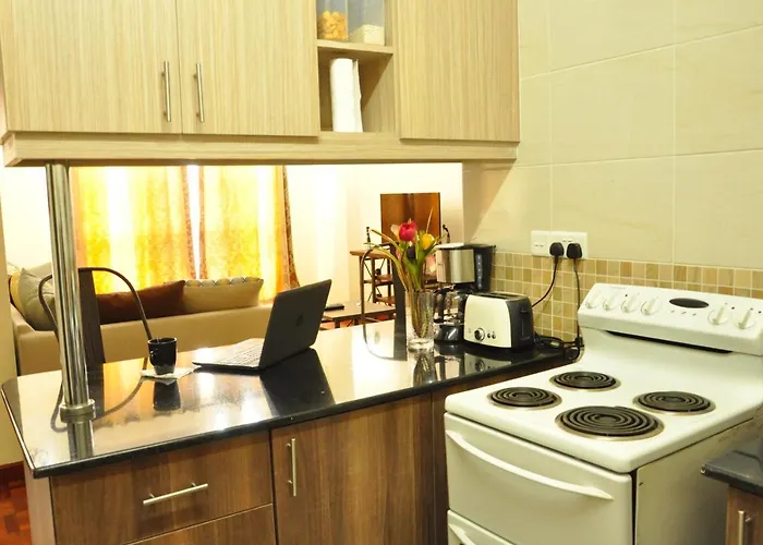 Sherry Homes -Tausi