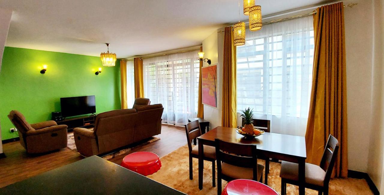 Homestay Pleasant Nest Near Jkia Airport And Sgr Station *
