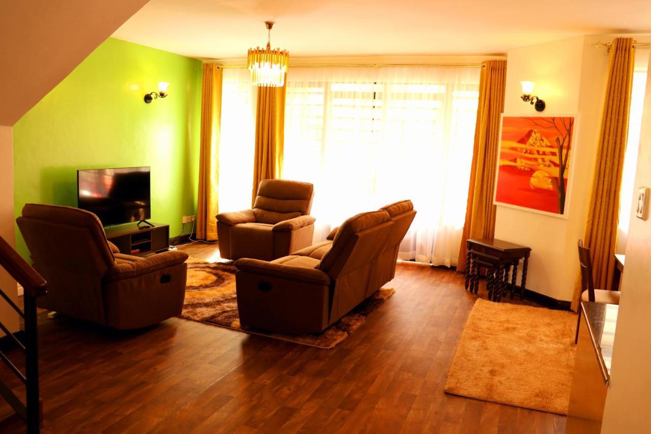 Little Near Jkia Airport & Sgr Railway Station Homestay *