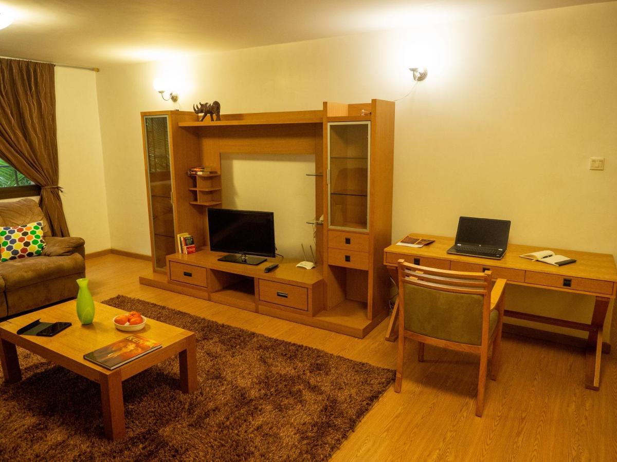 Kates Aparthotel 3*