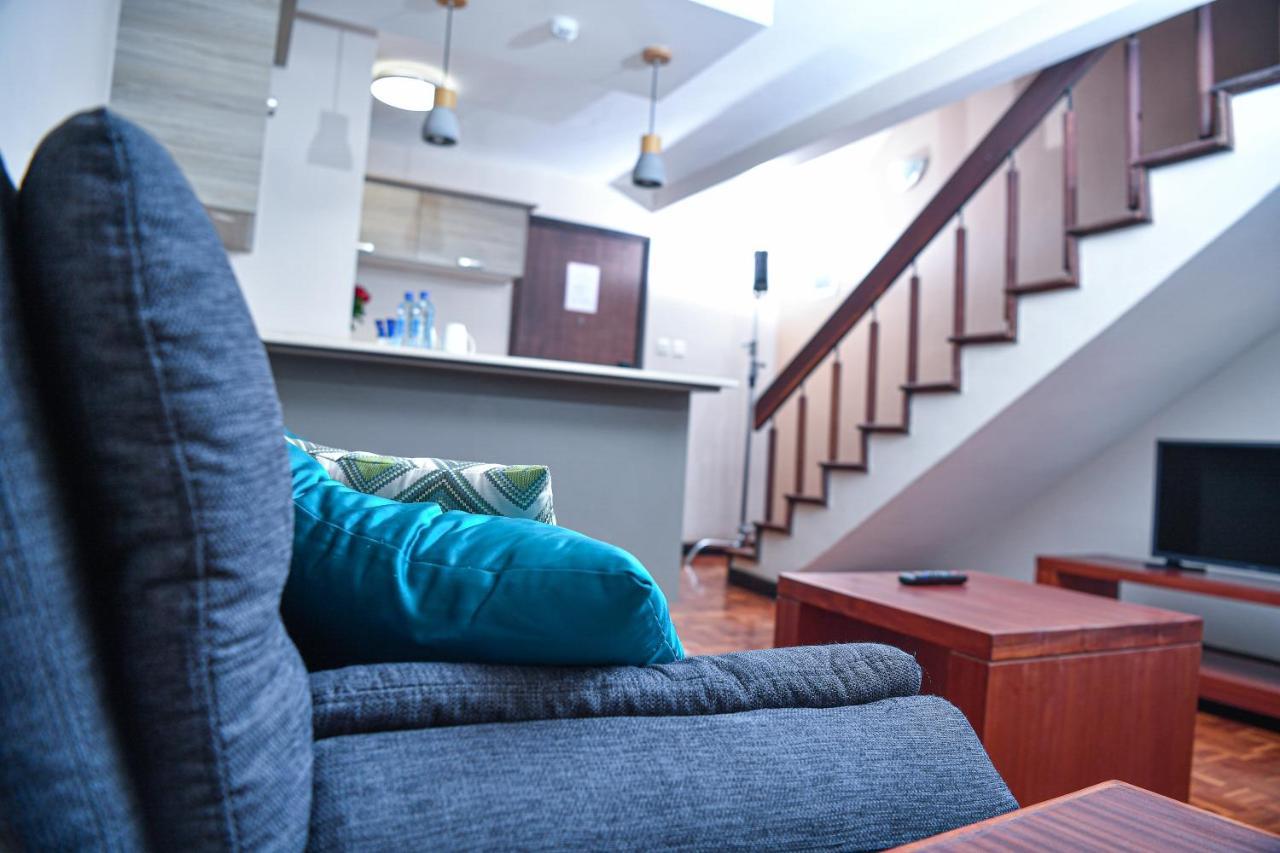 Duplex By Hillpark Apartment *