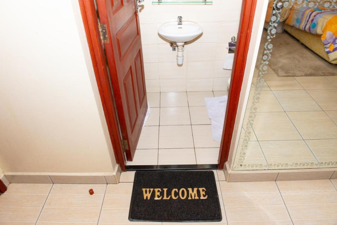 Apartamento Mercy-phillips Located At Eagle Tower Building Centre Nairobi